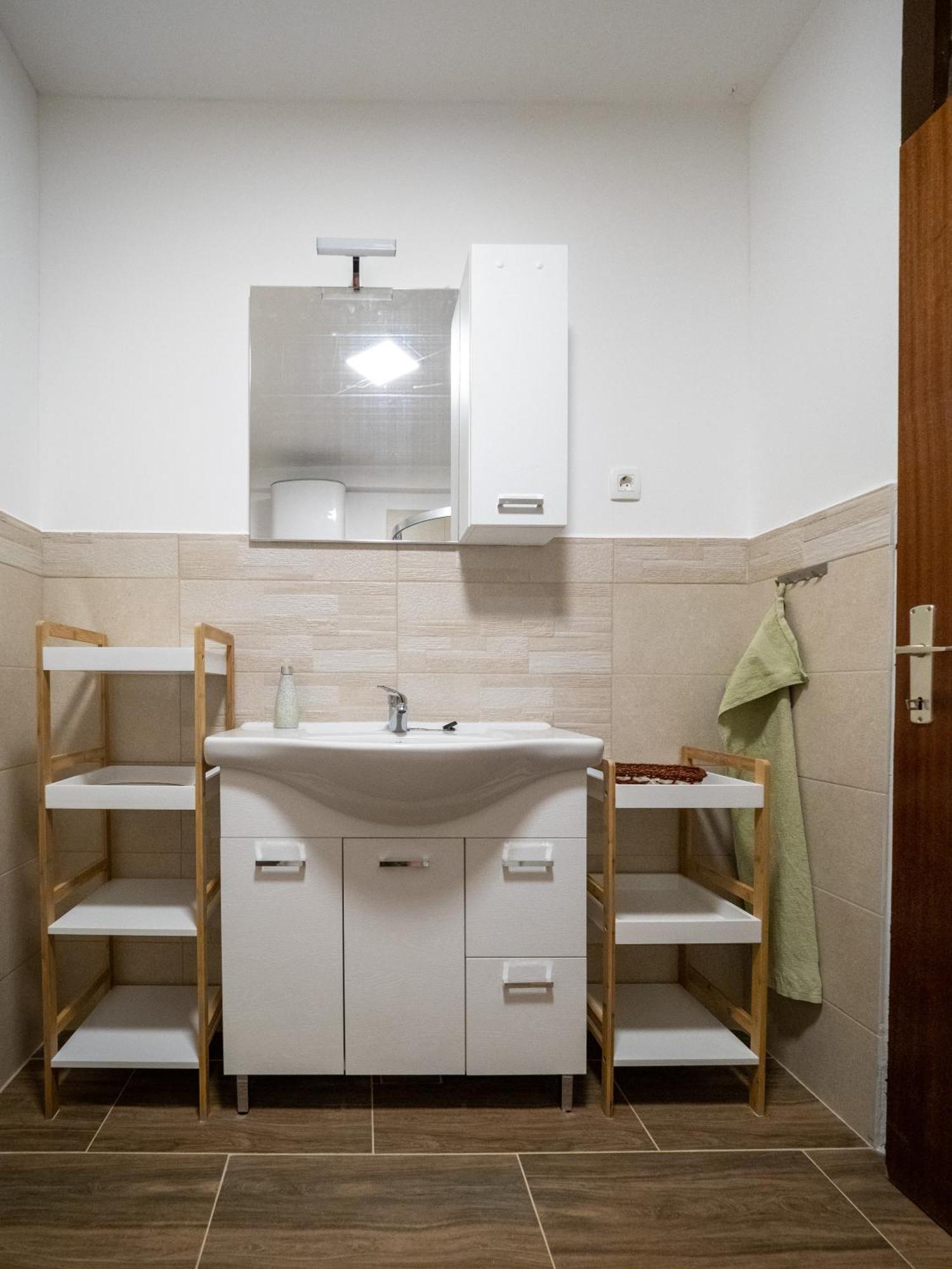 Kiara Rooms 耶塞尼采 客房 照片